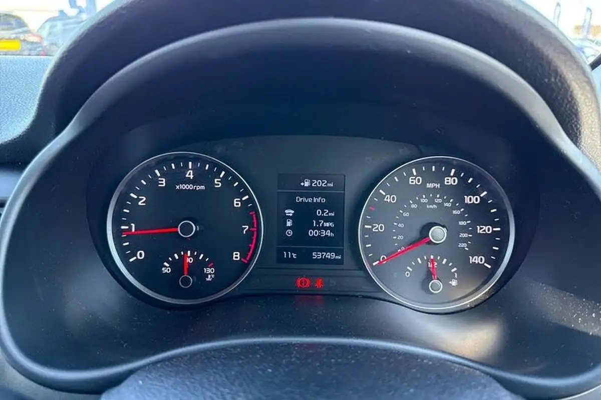 2019-kia-stonic-10-t-gdi-2-big-12