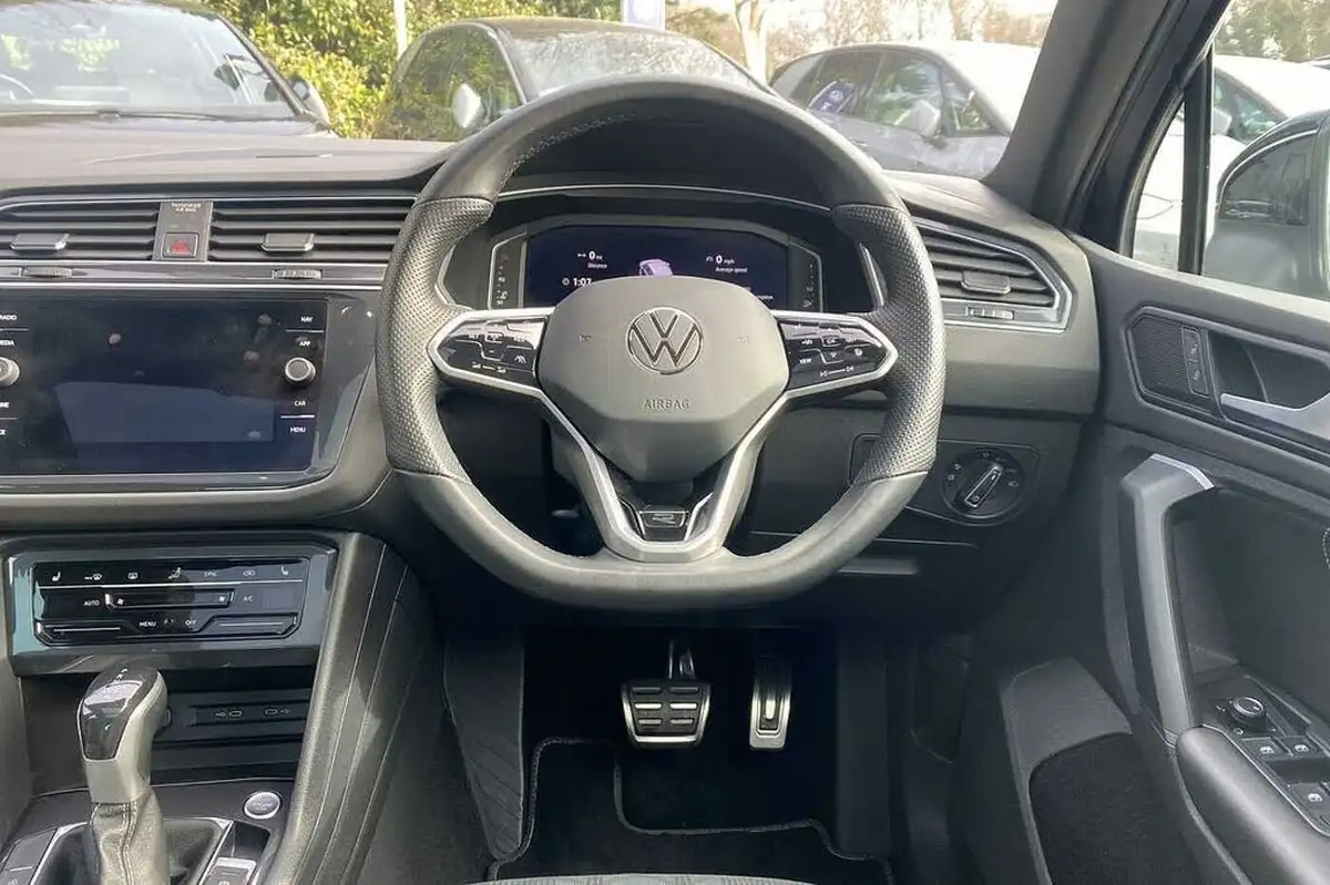 2022-volkswagen-tiguan-20tdi-r-line-150ps-big-12