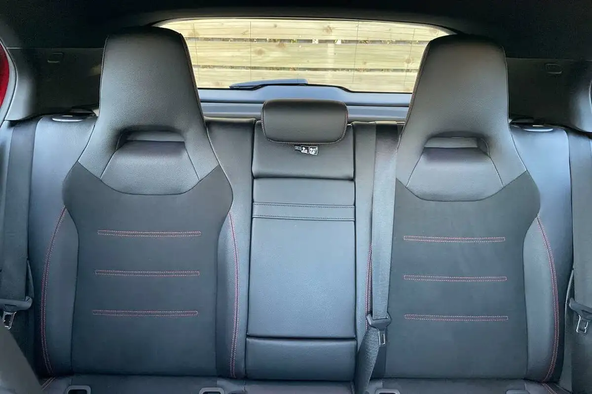 2020-mercedes-benz-a-class-20-a250-amg-line-premium-plus-hatchback-5d-big-31