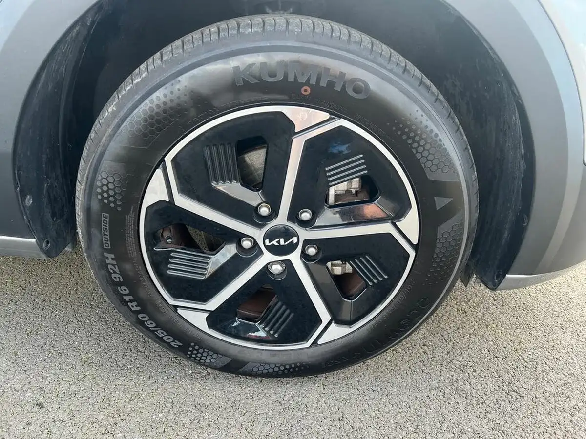 2024-kia-niro-16-gdi-139bhp-hev-132kwh-big-14