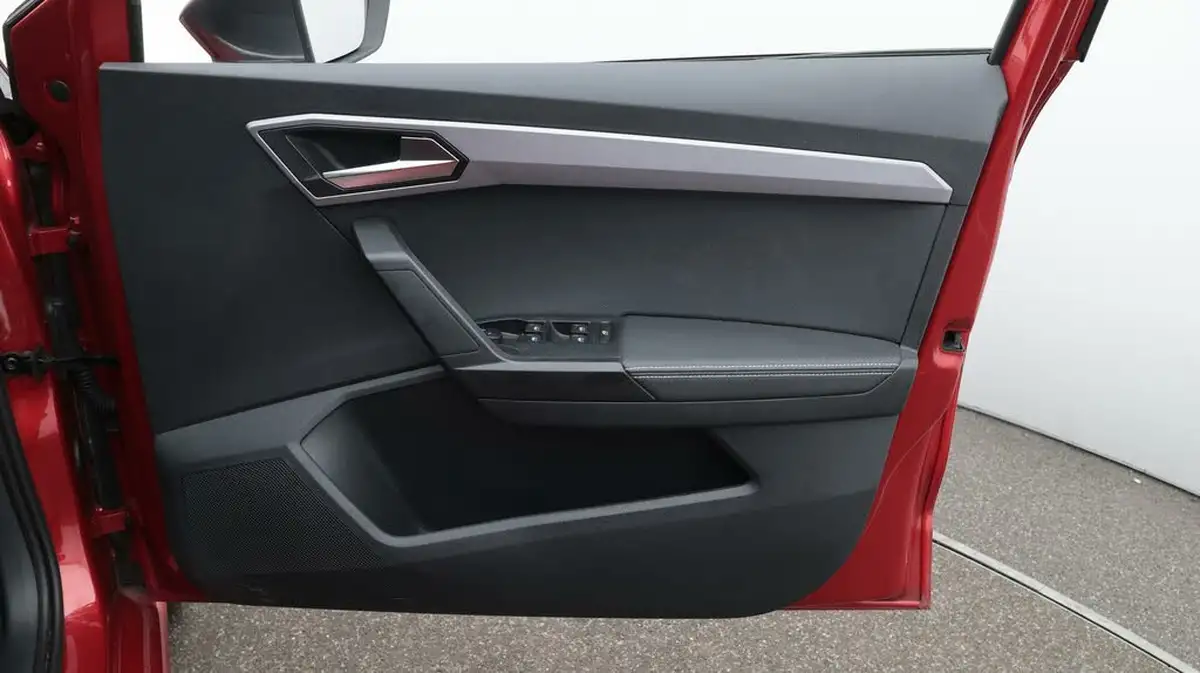2022-seat-ibiza-10-tsi-xcellence-110ps-big-15
