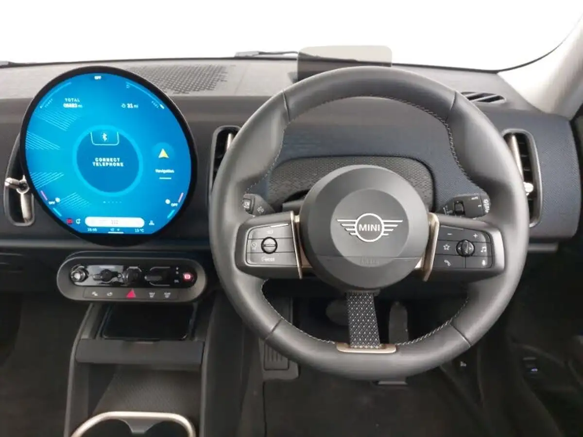 2024-mini-countryman-15-cooper-c-classic-big-4