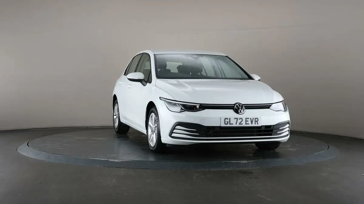 2022-volkswagen-golf-15-tsi-life-150ps-hatchback-big-48