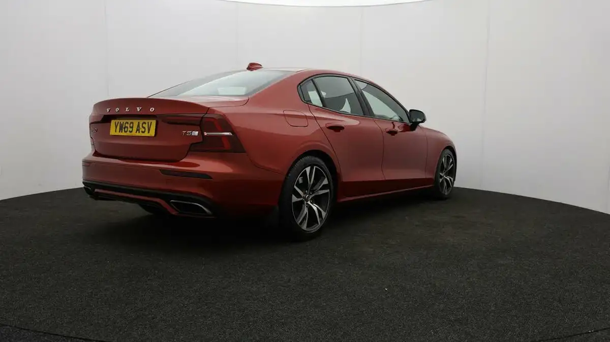 2020-volvo-s60-20-t5-r-design-plus-big-76