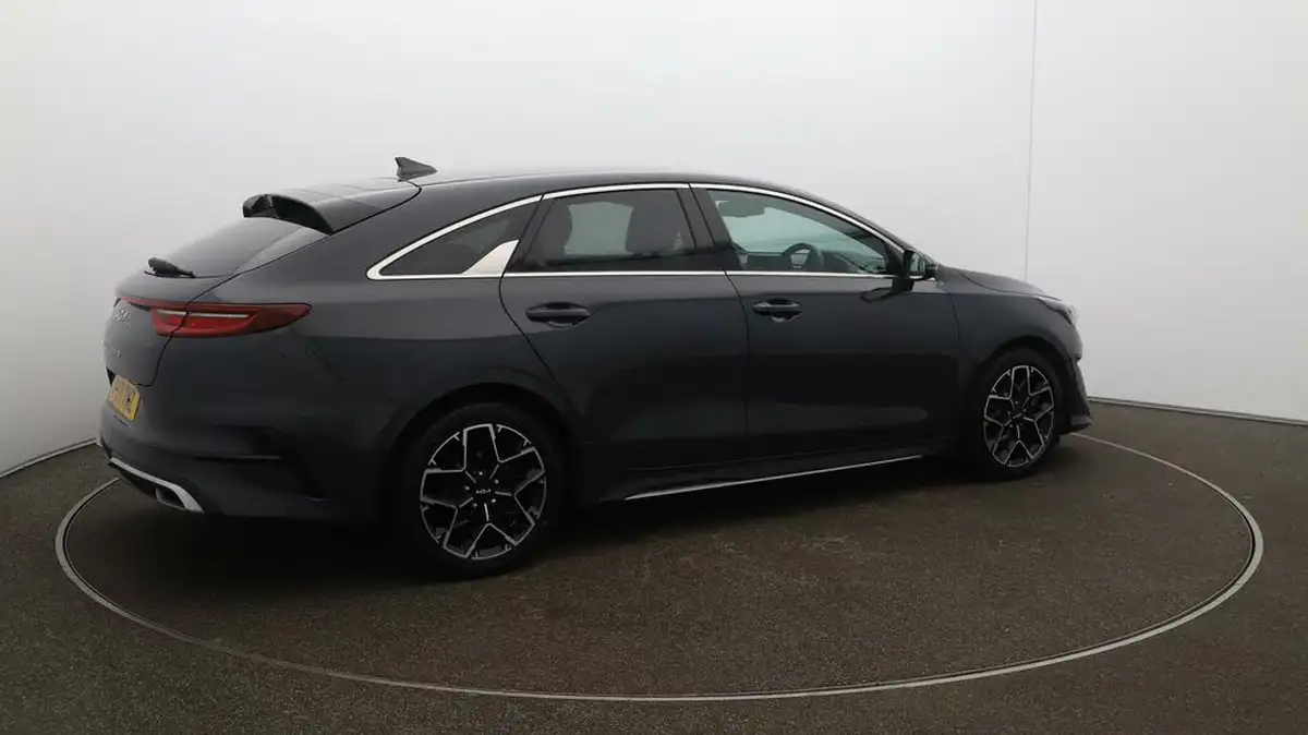 2021-kia-pro-ceed-15-t-gdi-gt-line-big-44