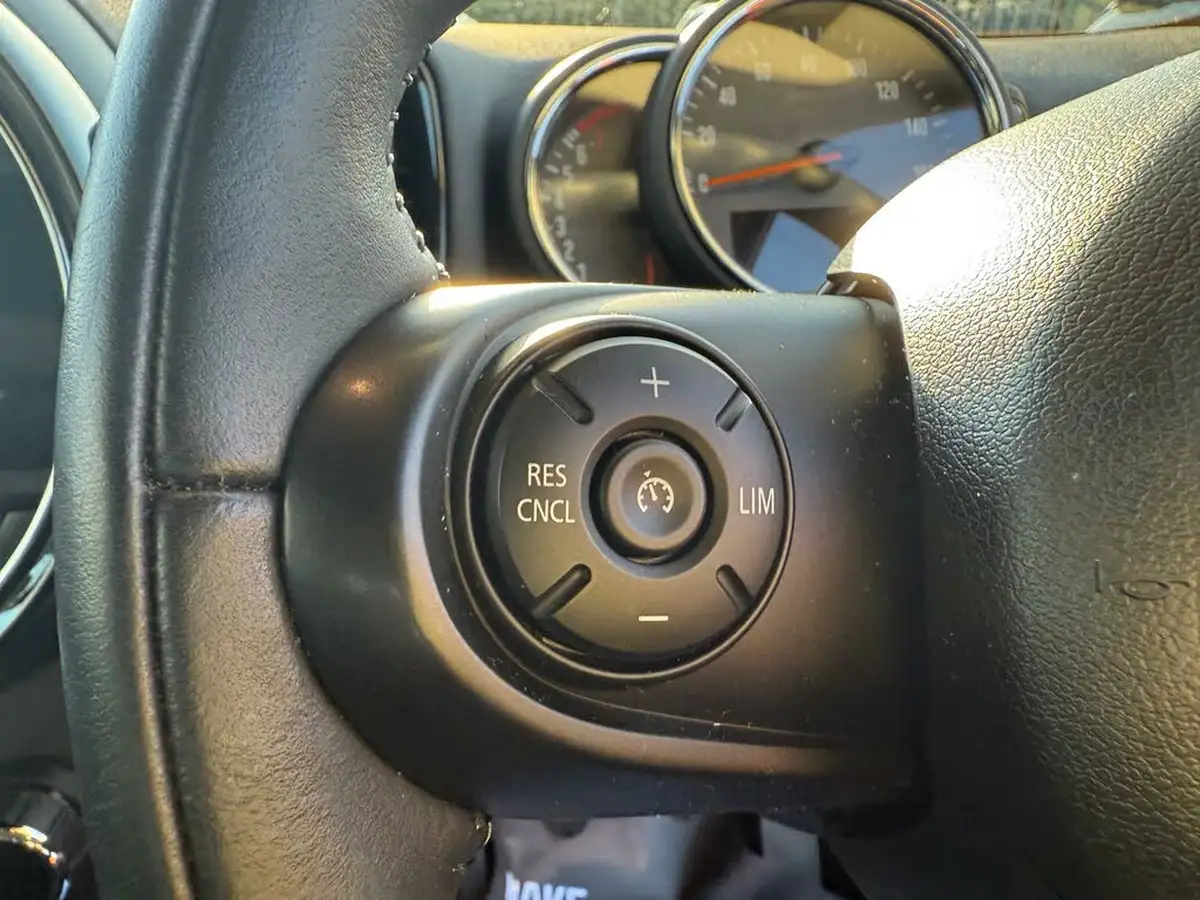 2019-mini-countryman-15-cooper-classic-big-38