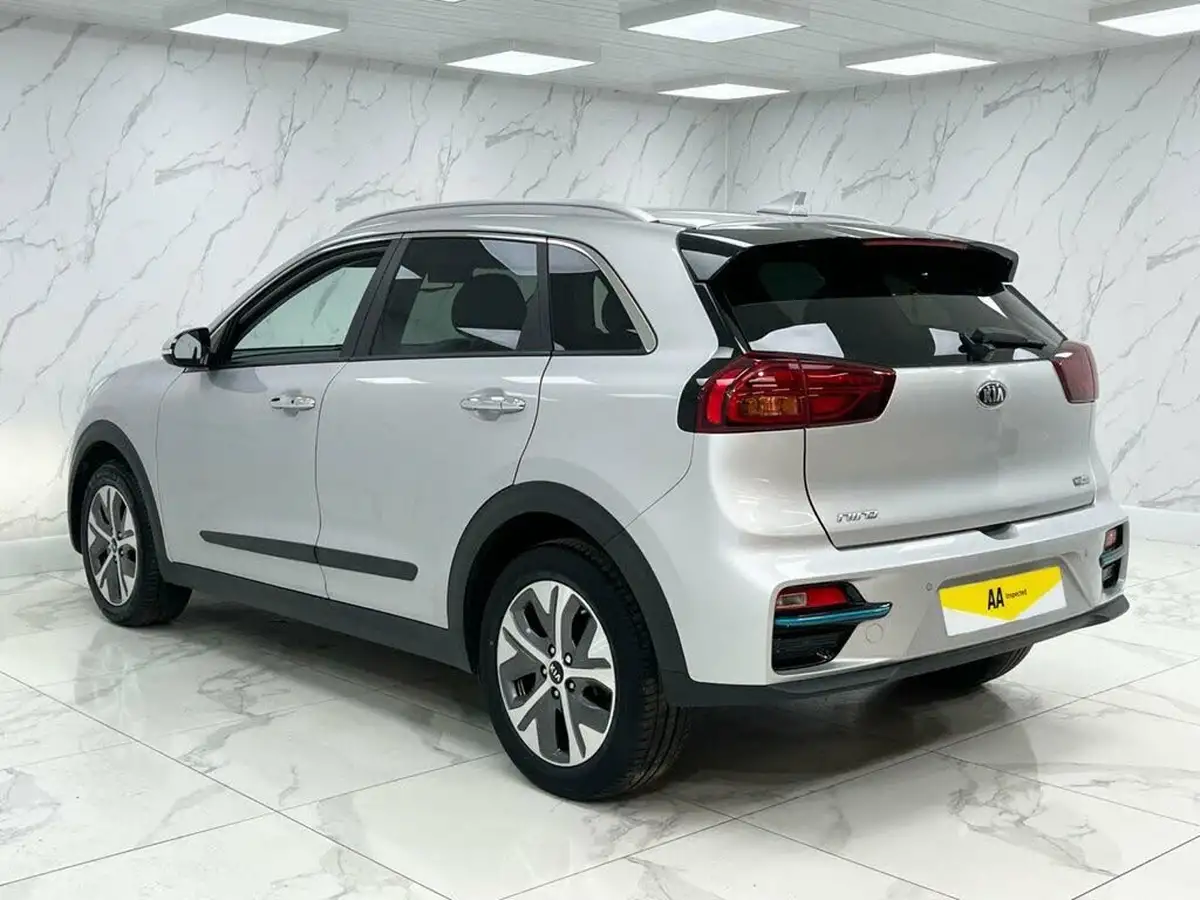 2020-kia-e-niro-ev-3-big-10