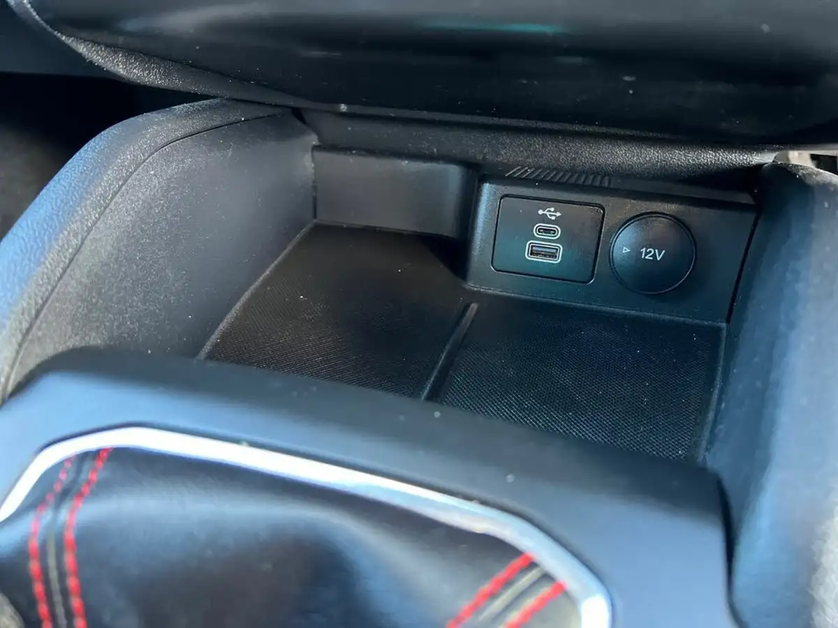 2023-ford-focus-10t-st-line-125ps-hatchback-big-23