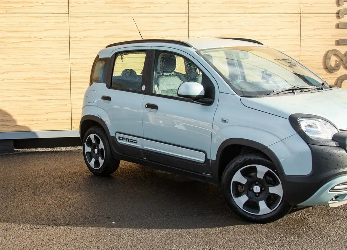 2020-fiat-panda-10-city-cross-big-8