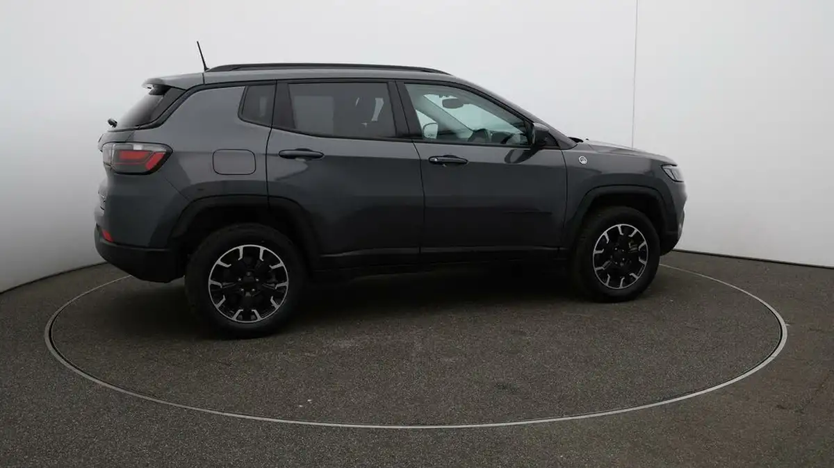 2023-jeep-compass-13-gse-trailhawk-big-46