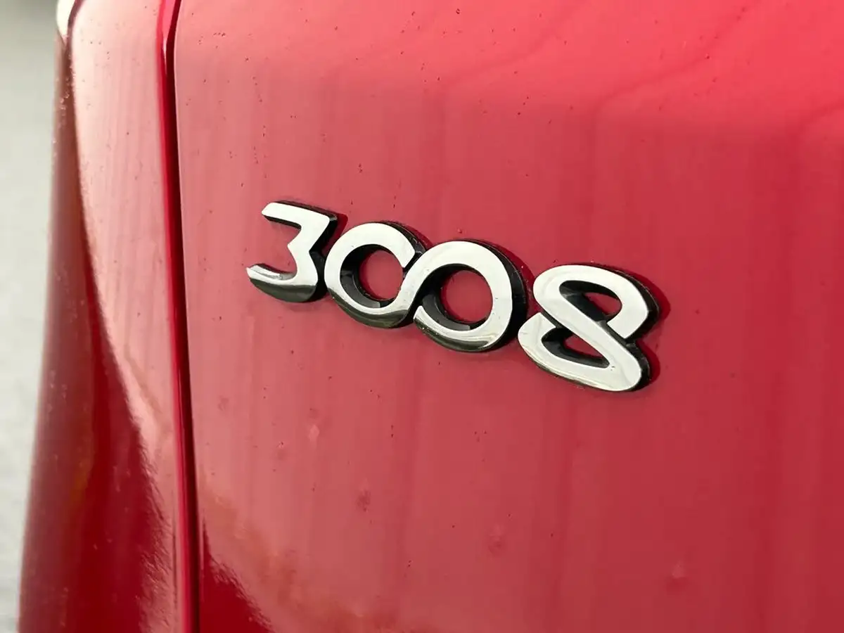 2020-peugeot-3008-suv-12-puretech-gt-line-eat8-big-37