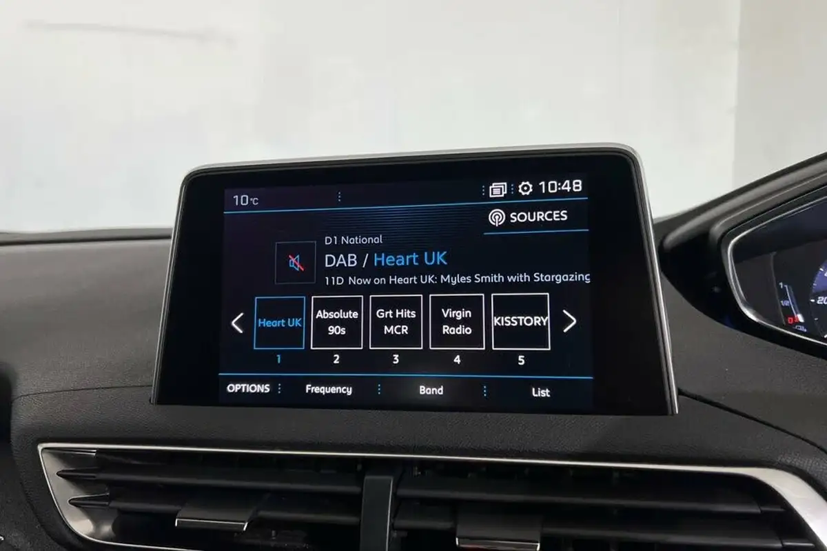 2019-peugeot-3008-suv-15-bluehdi-allure-big-31