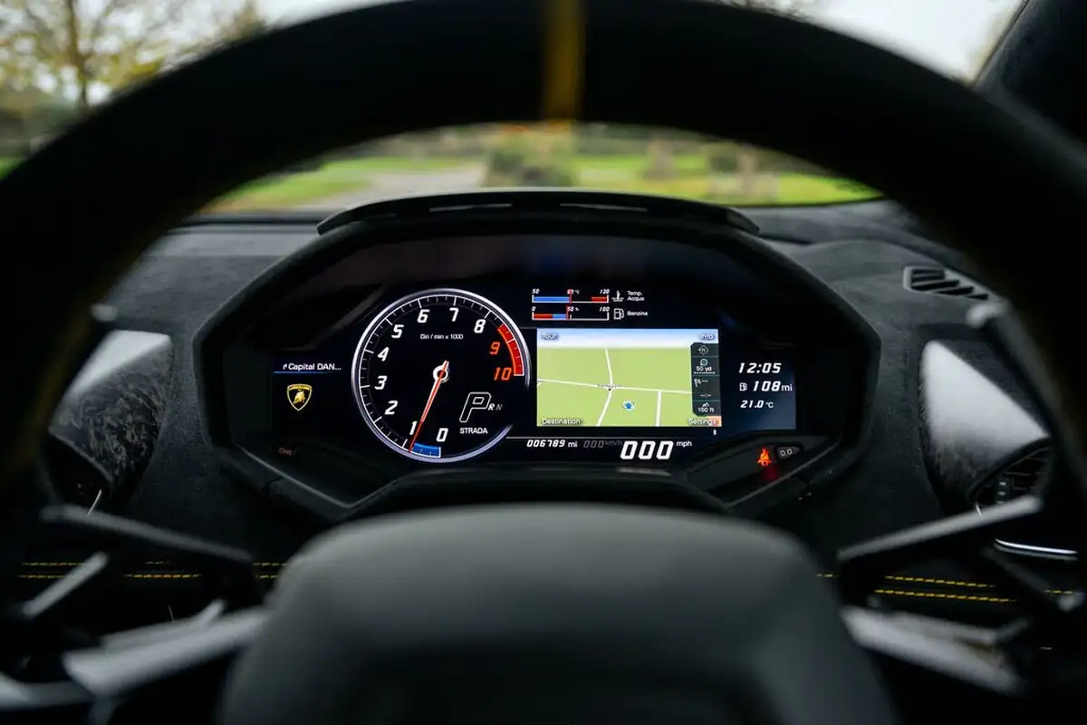 2018-lamborghini-huracan-52-performante-coupe-big-74