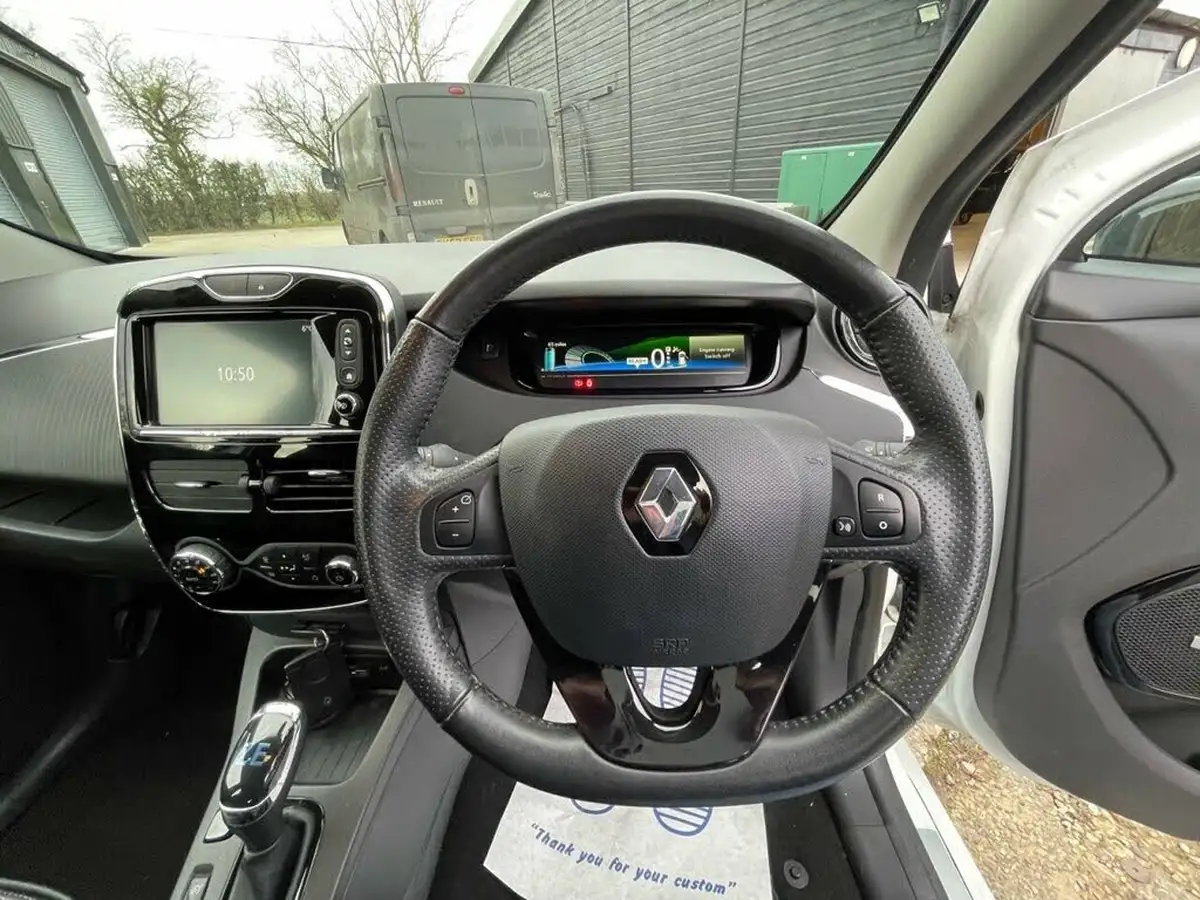 2019-renault-zoe-e-s-edition-nav-110ps-r110ze40-big-24