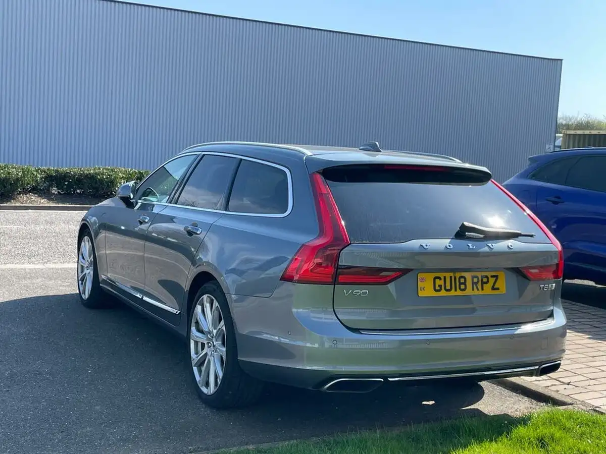 2018-volvo-v90-20-t8-inscription-pro-407bhp-big-4