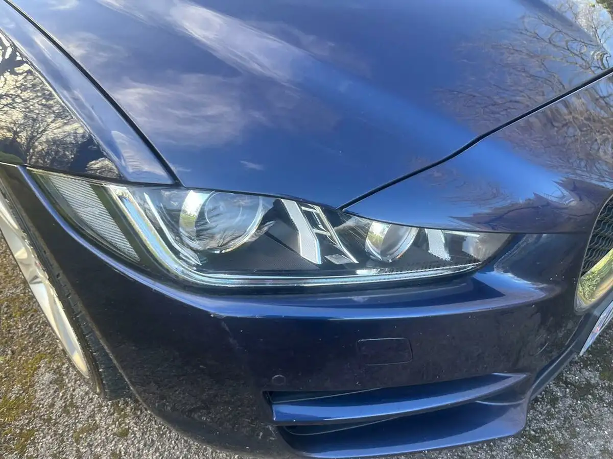 2015-jaguar-xe-20td-portfolio-180ps-auto-big-51