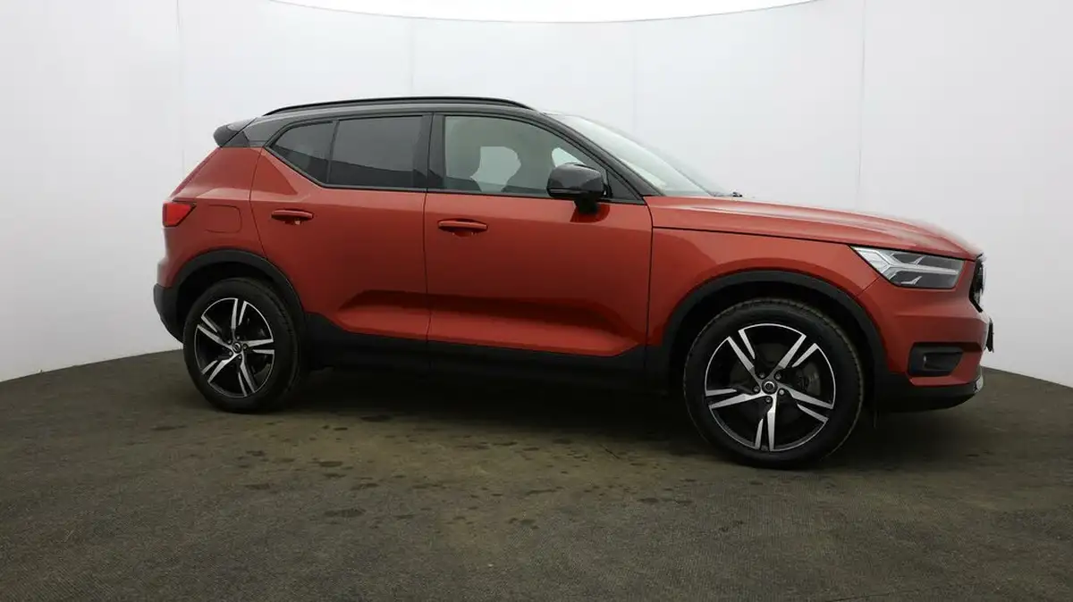 2021-volvo-xc40-15-t5-r-design-262bhp-big-42