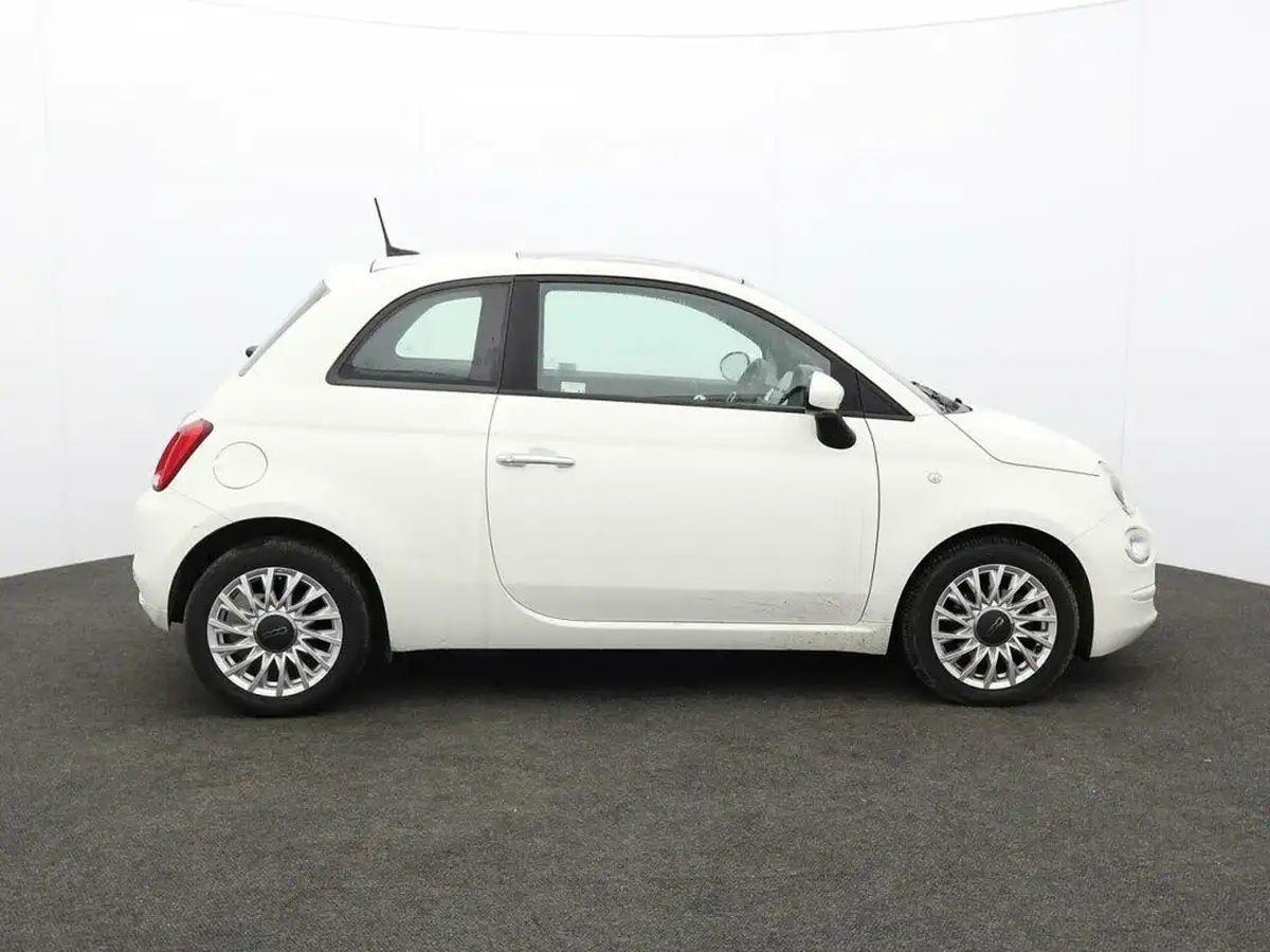 2021-fiat-500-10-lounge-big-12