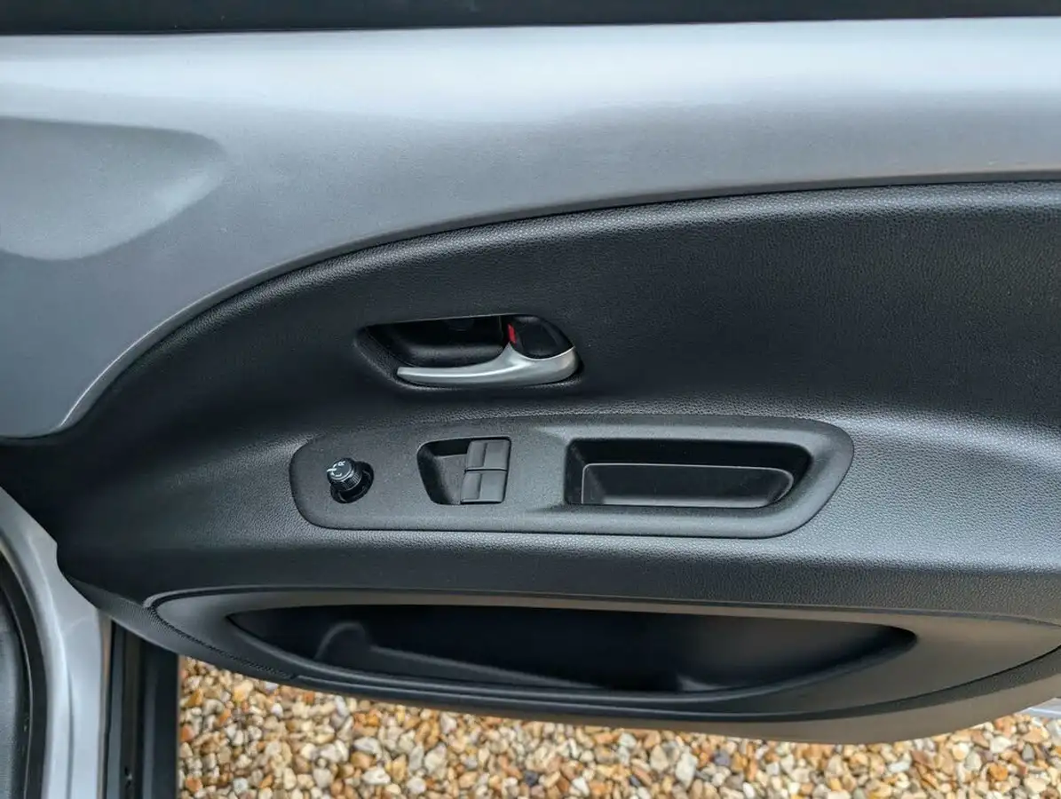 2022-toyota-aygo-x-10-vvt-i-pure-big-20