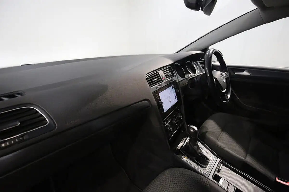 2020-volkswagen-golf-15-tsi-match-edition-150ps-estate-dsg-big-21
