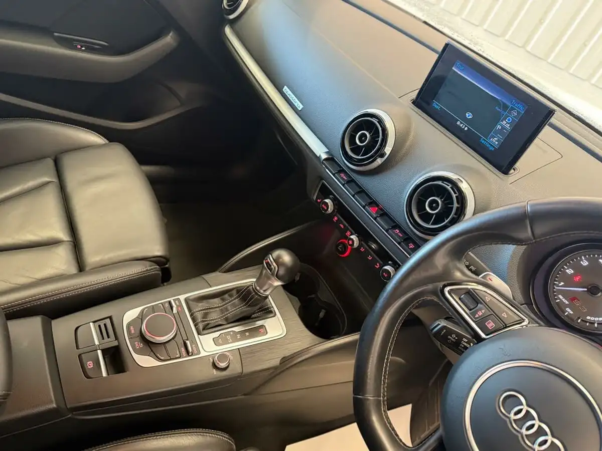 2016-audi-s3-20-tfsi-300ps-nav-hatchback-3d-s-tronic-big-27