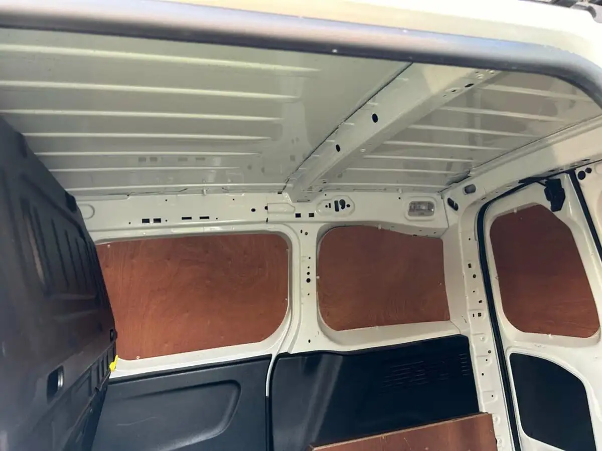 2020-citroen-berlingo-15bluehdi-1000-enterprise-100pseu6dt-e-panel-big-40
