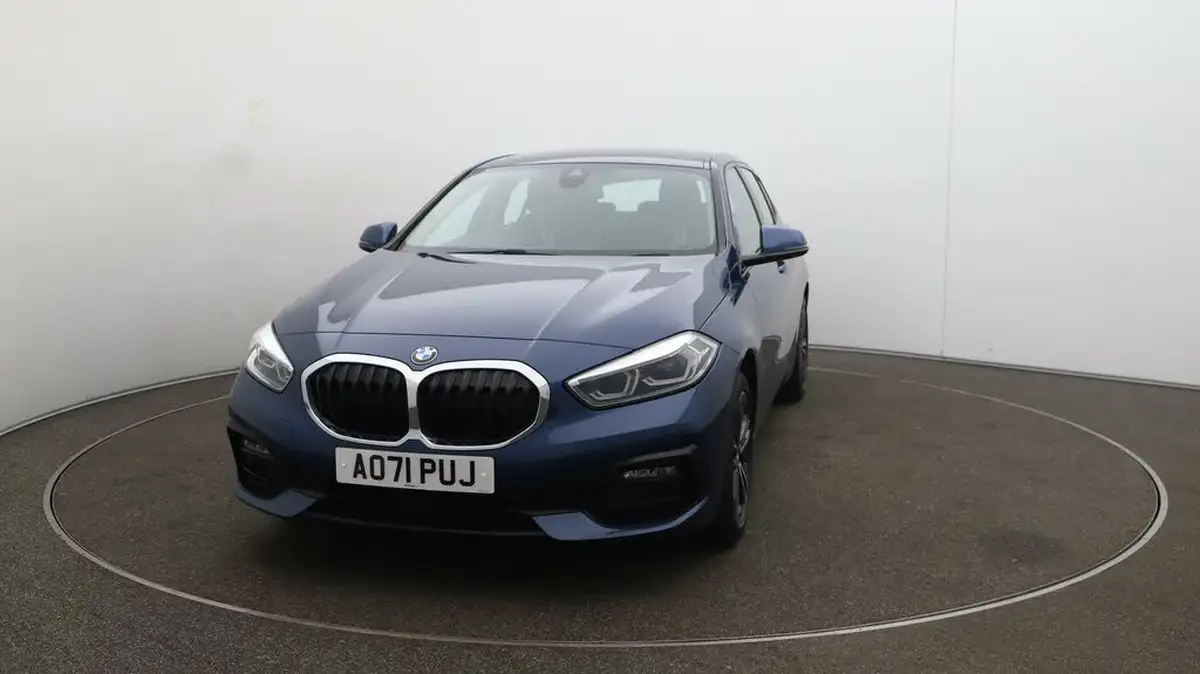 2021-bmw-1-series-15-118i-sport-lcp-big-29