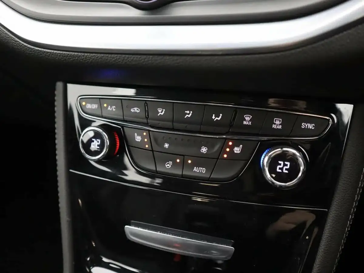 2017-vauxhall-astra-14i-16v-turbo-elite-150ps-ss-hatchback-auto-big-15