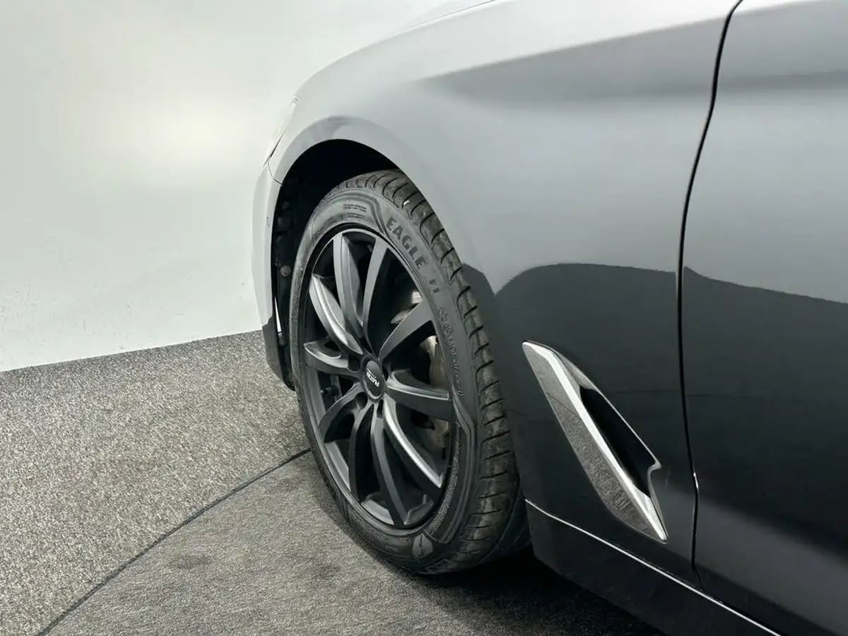 2017-bmw-5-series-30td-530d-se-xdrive-saloon-4d-big-46