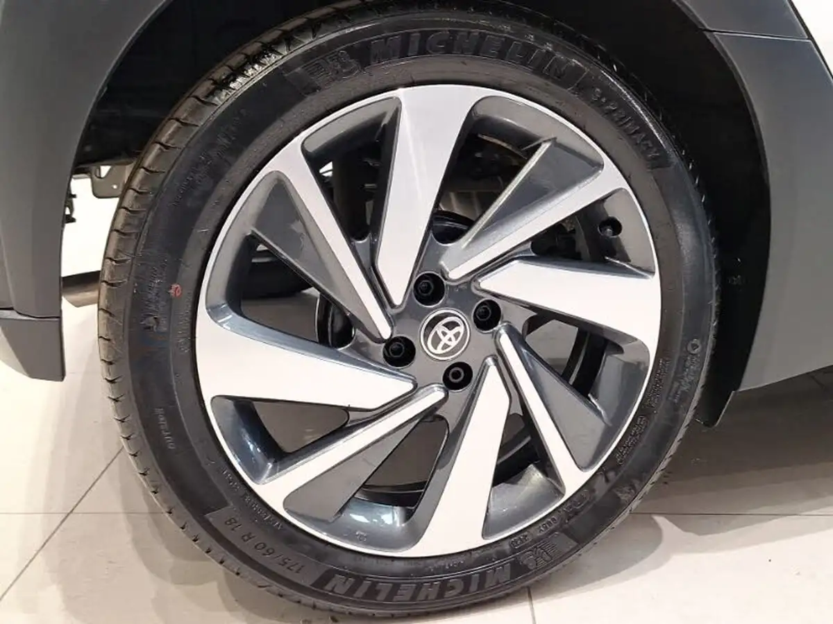 2023-toyota-aygo-x-10-vvt-i-edge-big-11