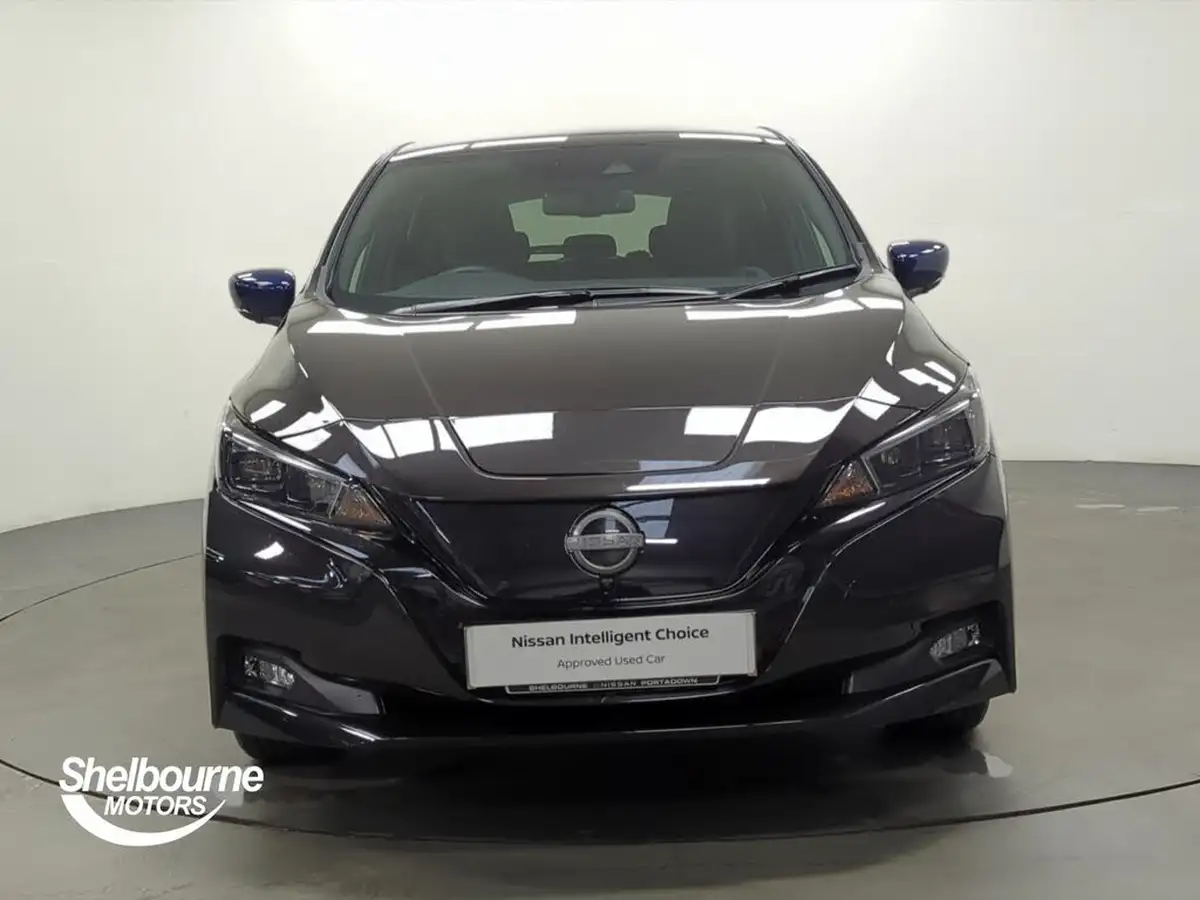 2024-nissan-leaf-e-e-tekna-59kwh-big-9
