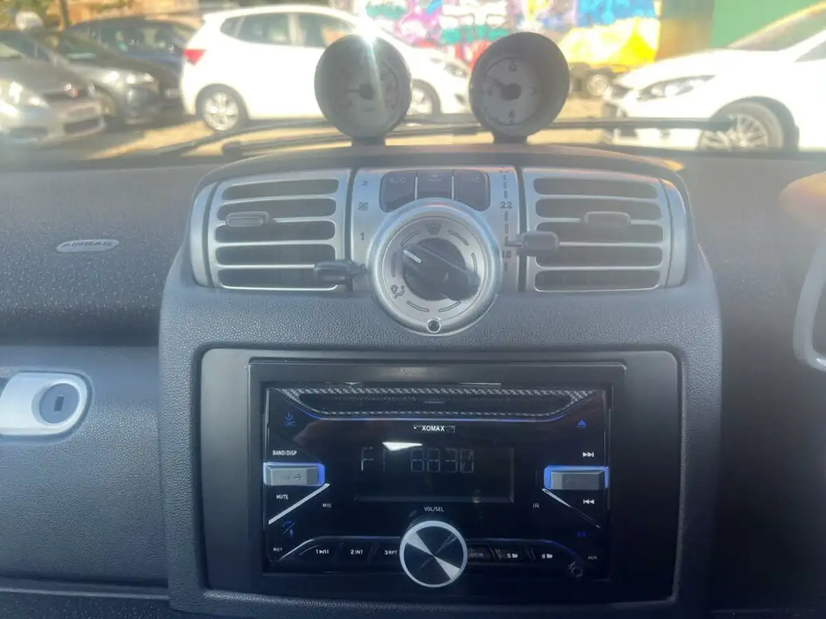 2009-smart-fortwo-10-passion-71bhp-cabriolet-big-23