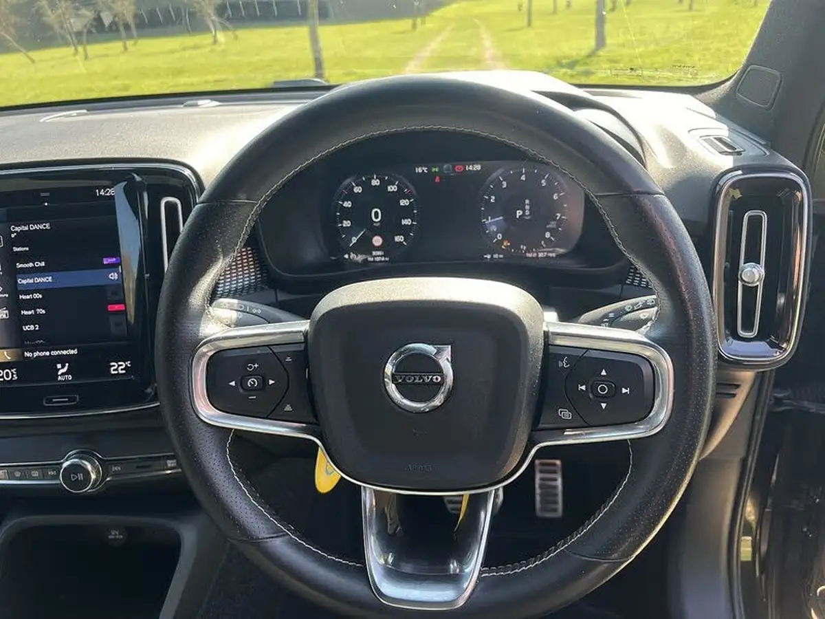 2021-volvo-xc40-15-t3-r-design-161bhp-auto-big-17