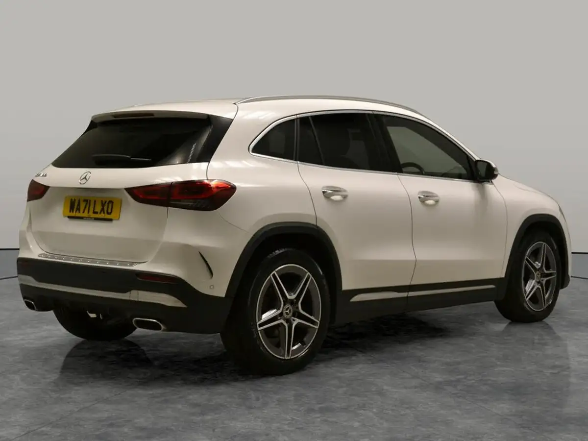 2021-mercedes-benz-gla-class-13-gla-180-amg-line-premium-1332cc-big-12