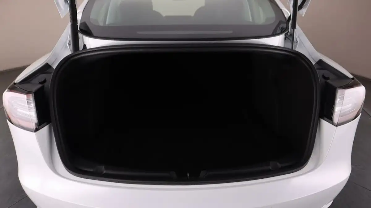2021-tesla-model-3-e-long-range-4x4-big-17