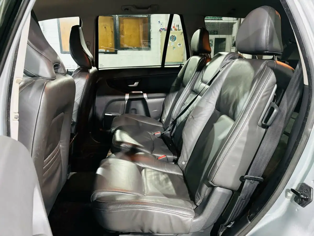 2009-volvo-xc90-24td-d5-se-lux-geartronic-big-14