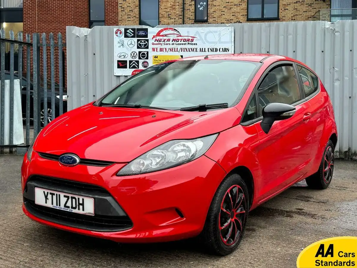 2011-ford-fiesta-125-edge-60ps-3d-big-4