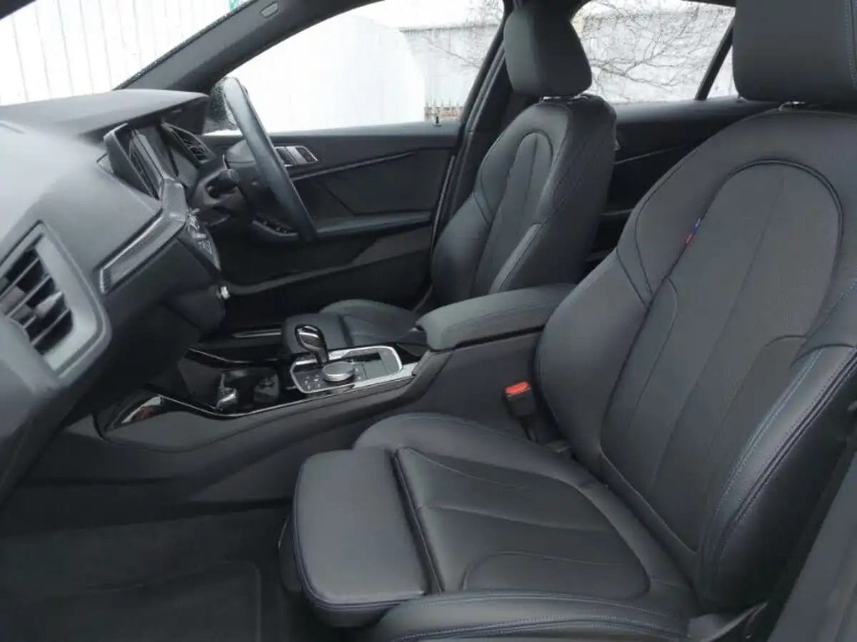 2022-bmw-1-series-15-118i-m-sport-lcp-dct-big-6