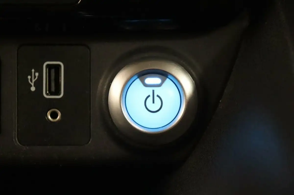 2019-nissan-leaf-e-n-connecta-big-30