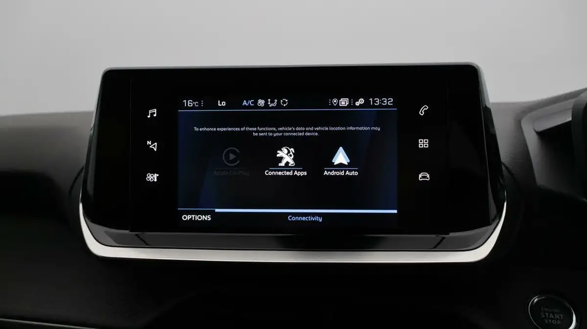 2023-peugeot-208-12-puretech-allure-premium-130ps-eat8-big-27