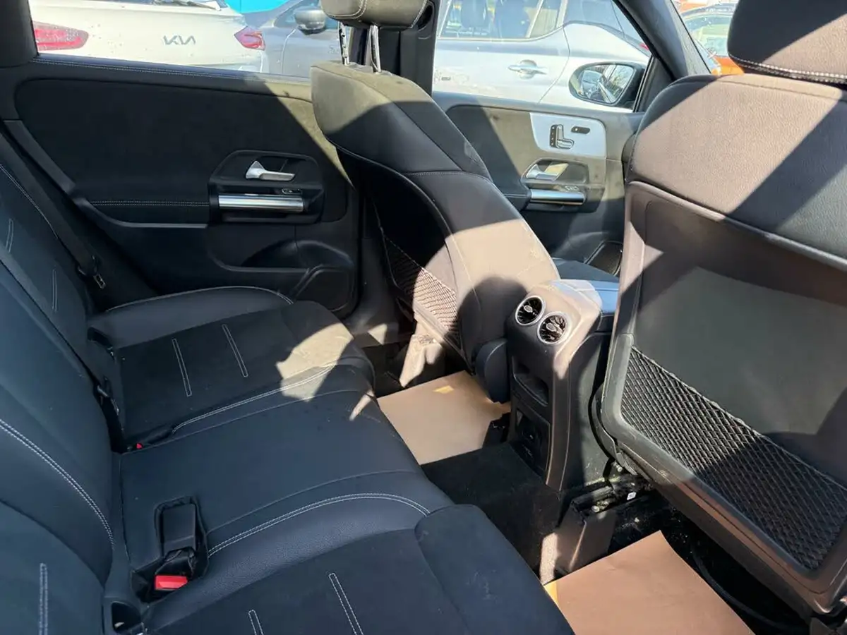 2022-mercedes-benz-b-class-13-b200-amg-line-premium-plus-edition-big-20