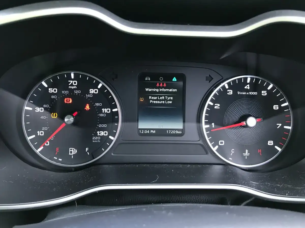 2023-mg-zs-suv-15-vti-tech-excite-big-32