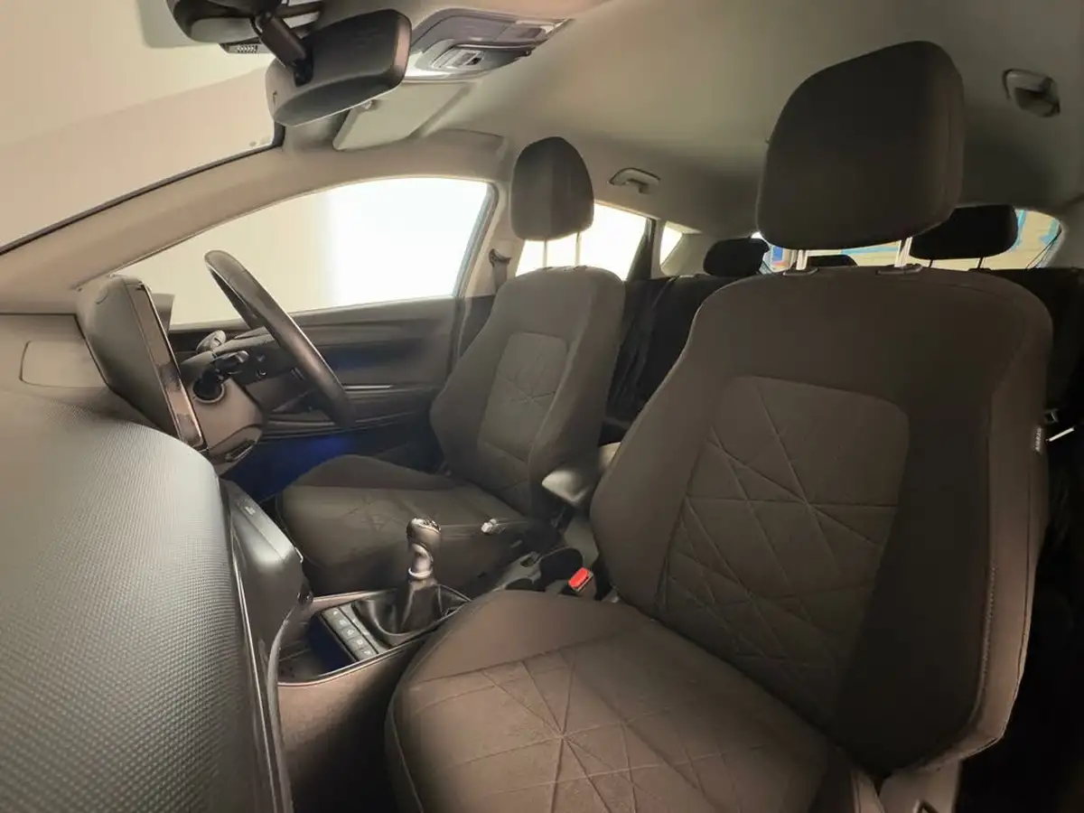 2022-hyundai-bayon-10-t-gdi-premium-100ps-big-10