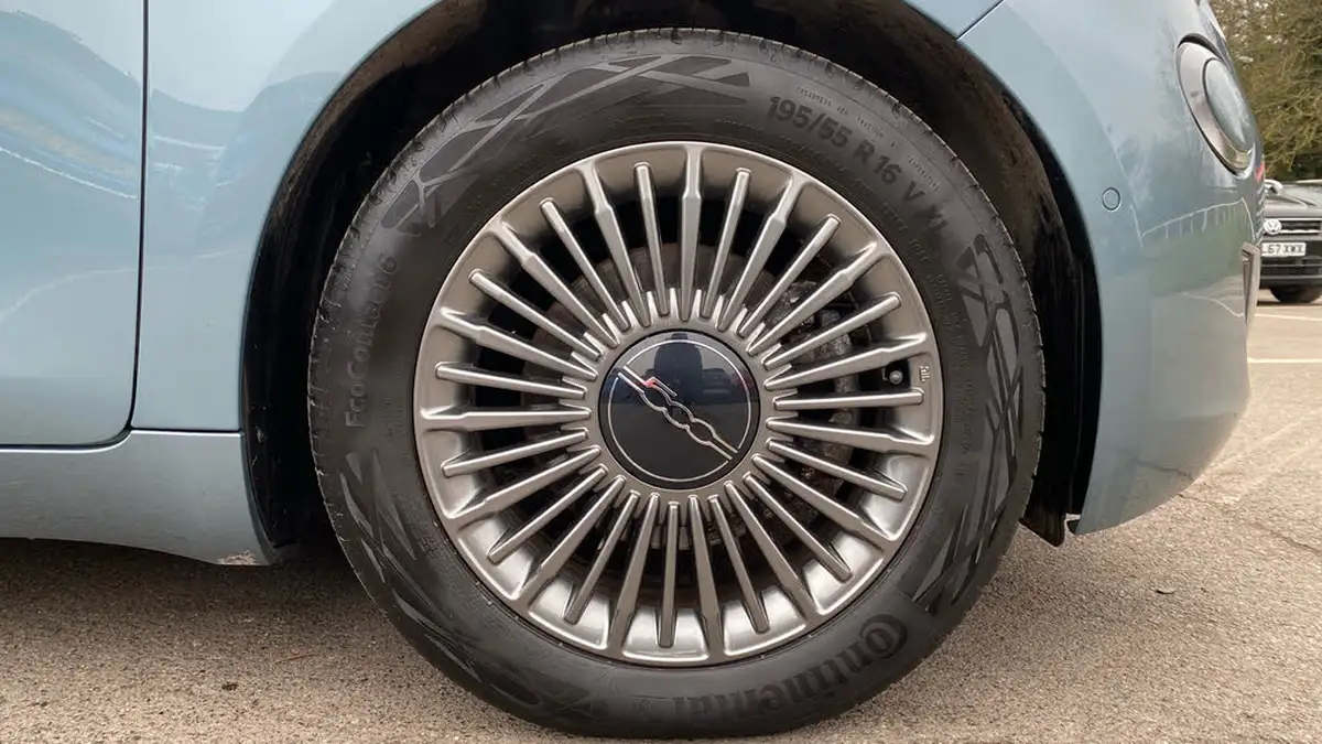2022-fiat-500-e-icon-117bhp-big-19