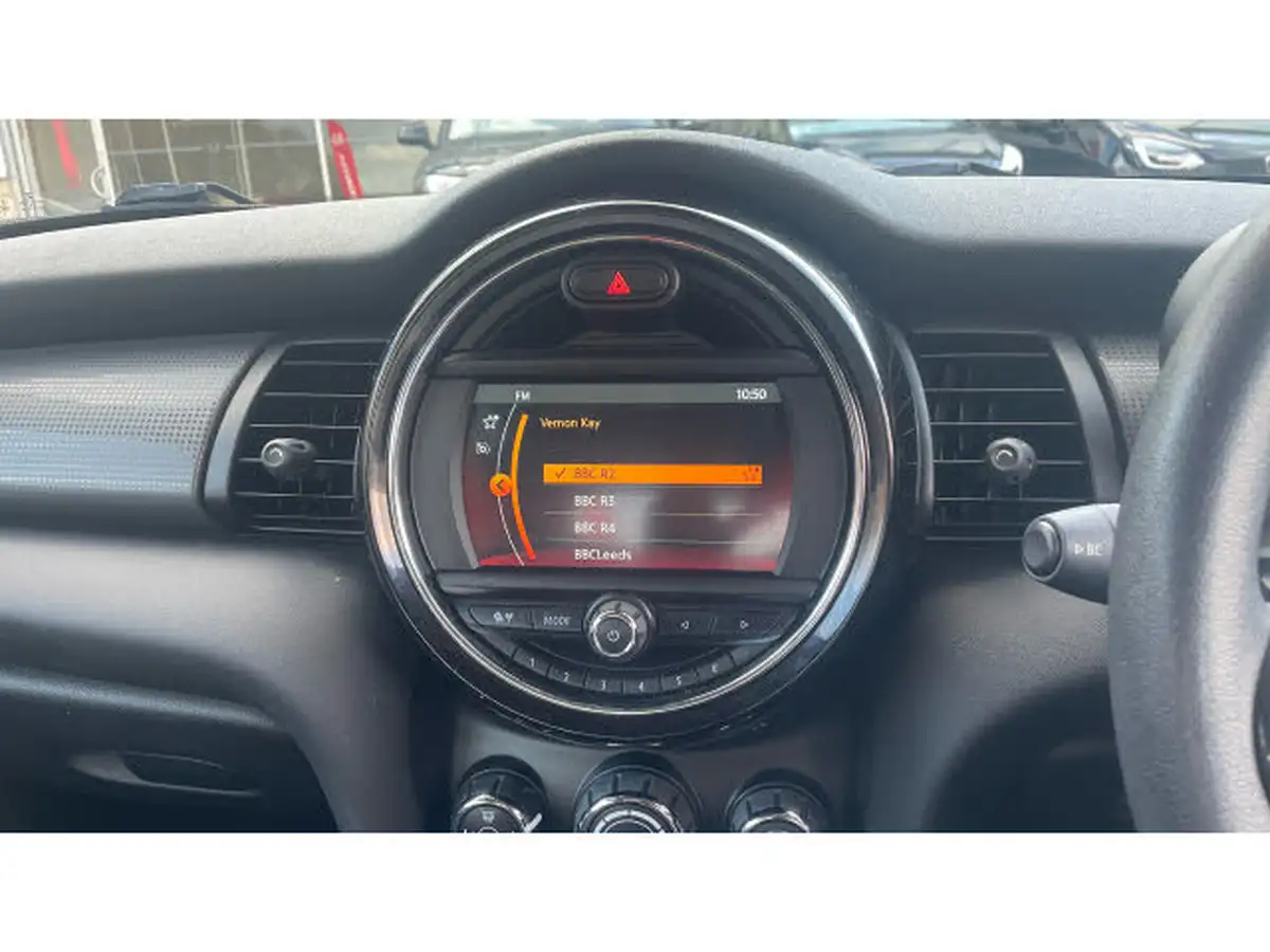 2019-mini-cooper-15-cooper-classic-hatchback-5d-auto-big-11