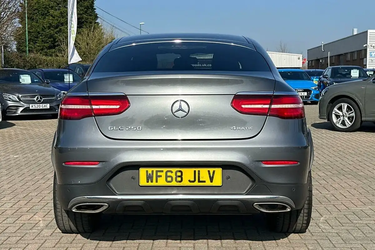2018-mercedes-benz-glc-class-20-glc250-amg-line-premiumss-coupe-4d-big-6