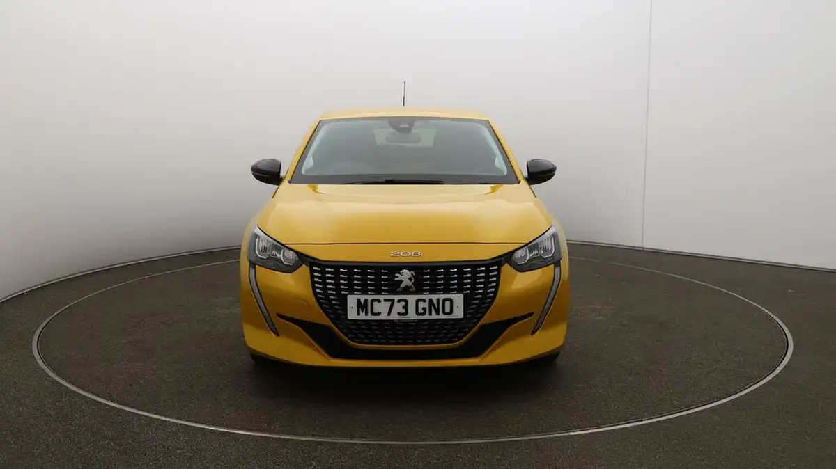 2023-peugeot-208-12-puretech-allure-premium-100ps-eat8-big-2