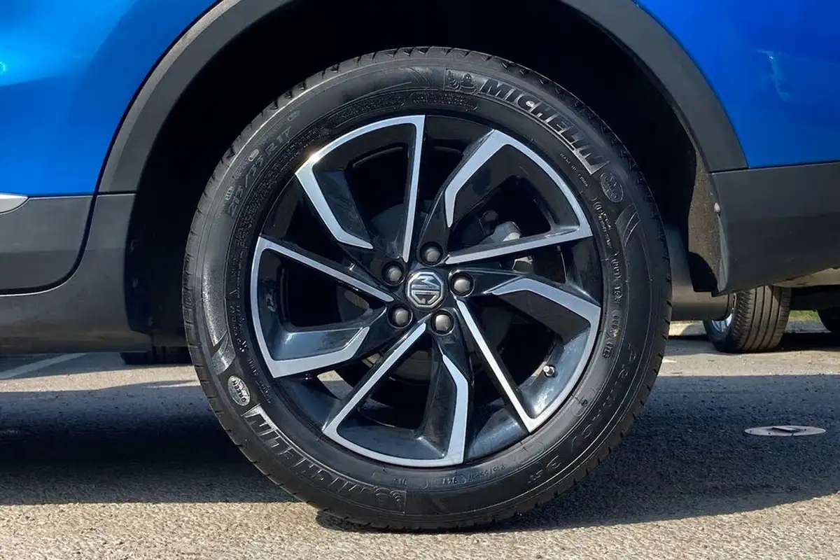 2023-mg-zs-suv-10t-gdi-exclusive-big-27