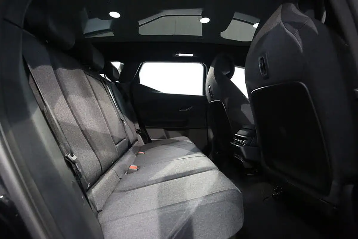2024-fisker-ocean-e-sport-big-31