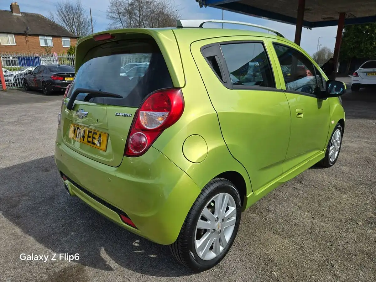 2014-chevrolet-spark-12-ltz-big-6
